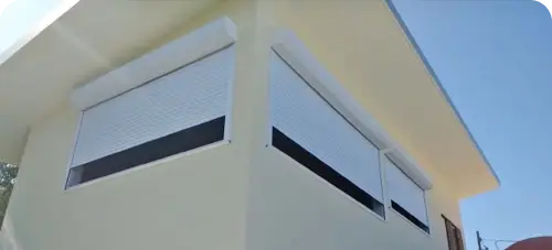 Sistemas de Persianas Enrollables Stormpanel protección contra huracanes de ventanas, paneles y persianas de aluminio. Los Cabos BCS