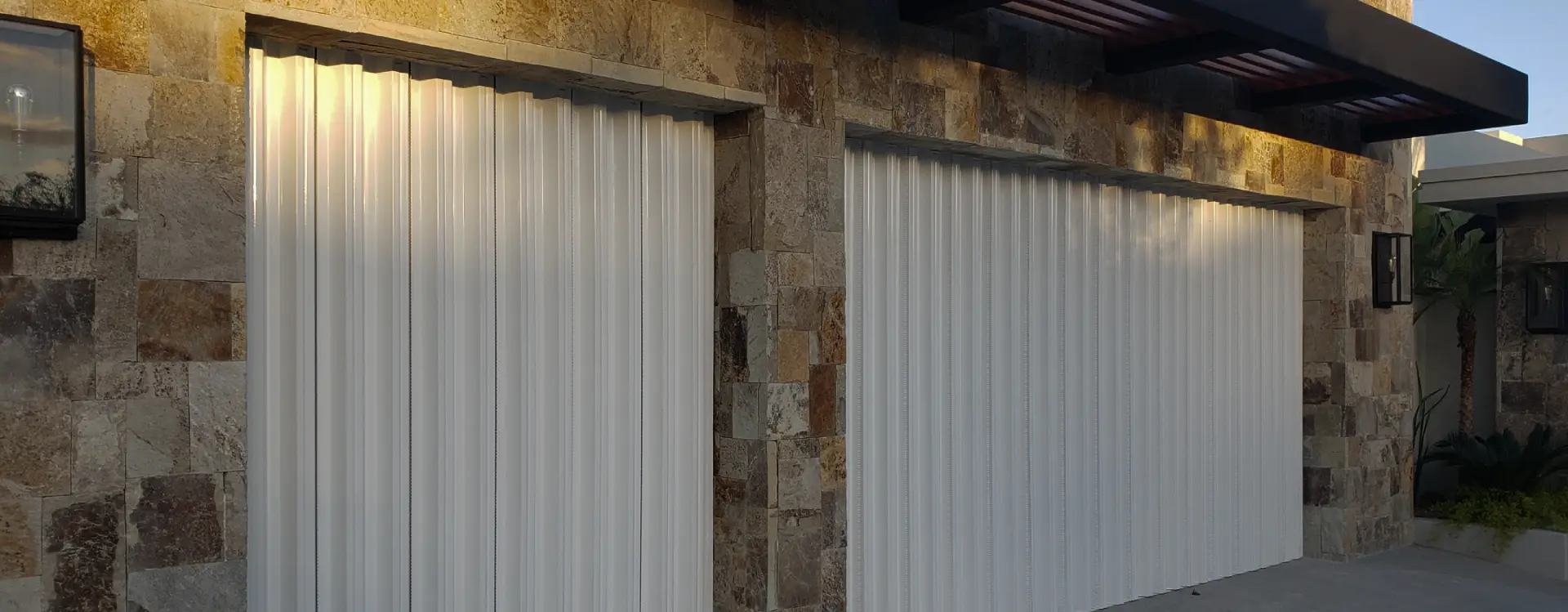 Productos Stormpanel protección contra huracanes de ventanas, paneles y persianas de aluminio. Los Cabos BCS